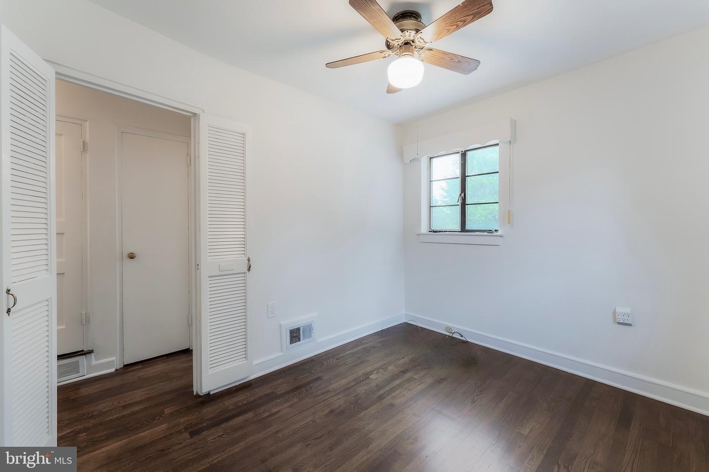 7224 ROOSEVELT AVE, FALLS CHURCH, Virginia 22042, 4 Bedrooms Bedrooms, ,1 BathroomBathrooms,Residential,For sale,7224 ROOSEVELT AVE,VAFX2262020 MLS # VAFX2262020