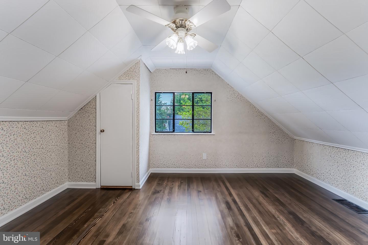 7224 ROOSEVELT AVE, FALLS CHURCH, Virginia 22042, 4 Bedrooms Bedrooms, ,1 BathroomBathrooms,Residential,For sale,7224 ROOSEVELT AVE,VAFX2262020 MLS # VAFX2262020