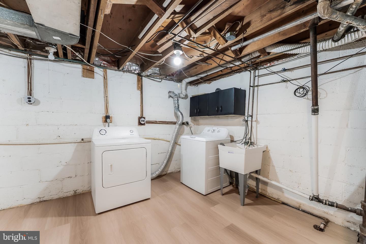 7224 ROOSEVELT AVE, FALLS CHURCH, Virginia 22042, 4 Bedrooms Bedrooms, ,1 BathroomBathrooms,Residential,For sale,7224 ROOSEVELT AVE,VAFX2262020 MLS # VAFX2262020
