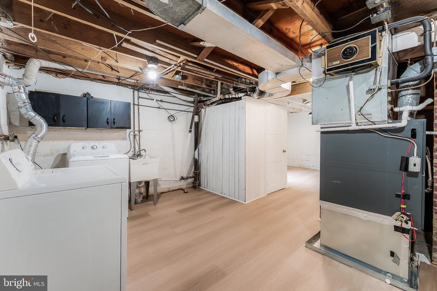 7224 ROOSEVELT AVE, FALLS CHURCH, Virginia 22042, 4 Bedrooms Bedrooms, ,1 BathroomBathrooms,Residential,For sale,7224 ROOSEVELT AVE,VAFX2262020 MLS # VAFX2262020