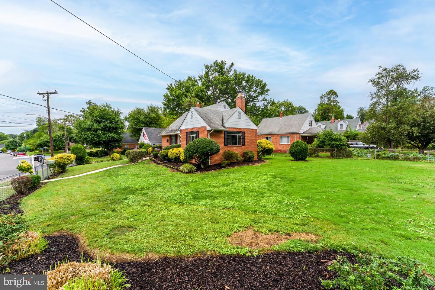 7224 ROOSEVELT AVE, FALLS CHURCH, Virginia 22042, 4 Bedrooms Bedrooms, ,1 BathroomBathrooms,Residential,For sale,7224 ROOSEVELT AVE,VAFX2262020 MLS # VAFX2262020