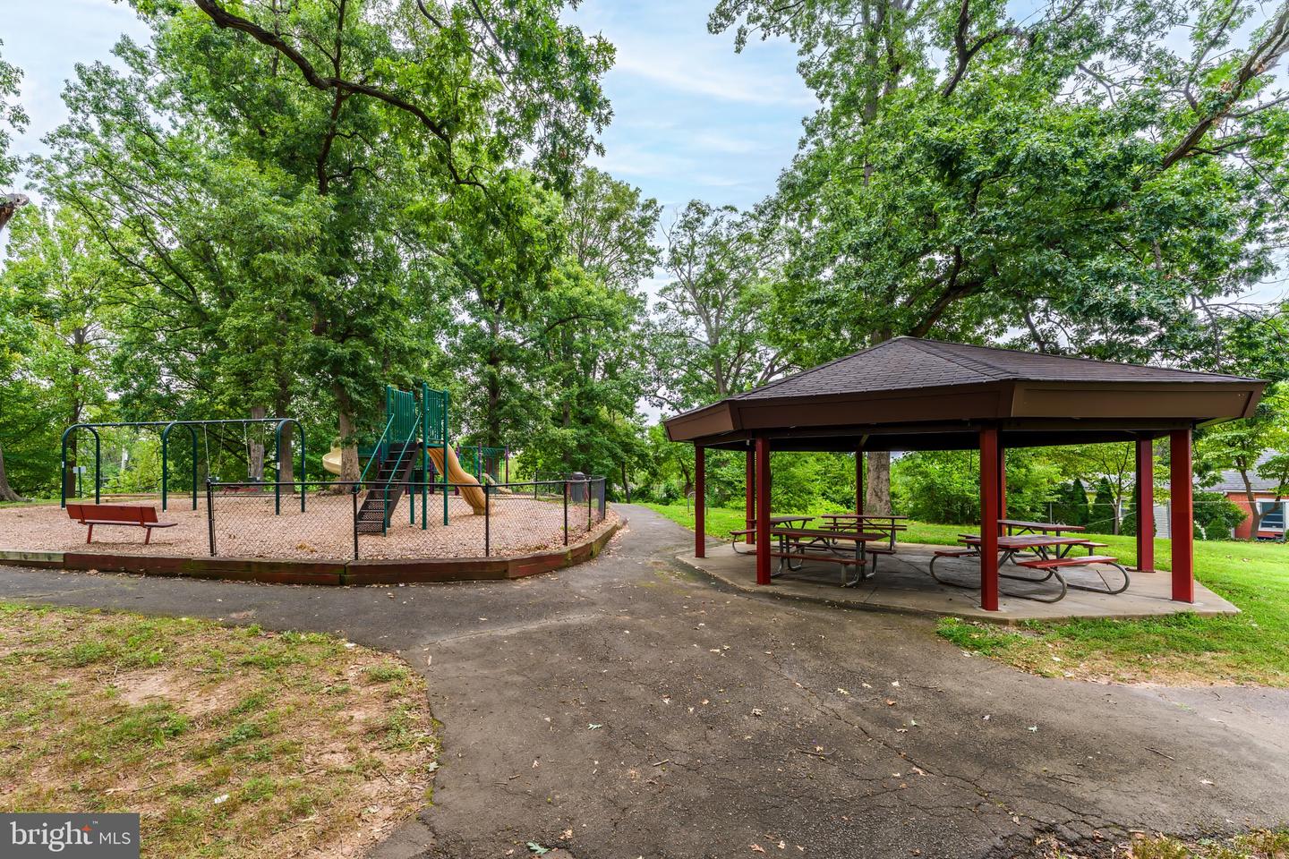 7224 ROOSEVELT AVE, FALLS CHURCH, Virginia 22042, 4 Bedrooms Bedrooms, ,1 BathroomBathrooms,Residential,For sale,7224 ROOSEVELT AVE,VAFX2262020 MLS # VAFX2262020
