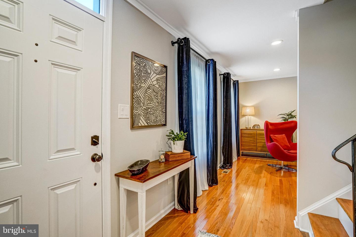 7923 FOREST PATH WAY, SPRINGFIELD, Virginia 22153, 3 Bedrooms Bedrooms, ,2 BathroomsBathrooms,Residential,For sale,7923 FOREST PATH WAY,VAFX2262132 MLS # VAFX2262132