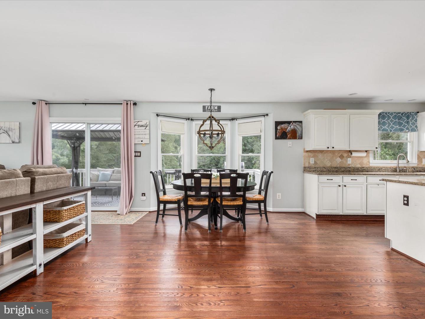 48 MADDOX LN, AMISSVILLE, Virginia 20106, 4 Bedrooms Bedrooms, ,3 BathroomsBathrooms,Residential,For sale,48 MADDOX LN,VARP2002232 MLS # VARP2002232