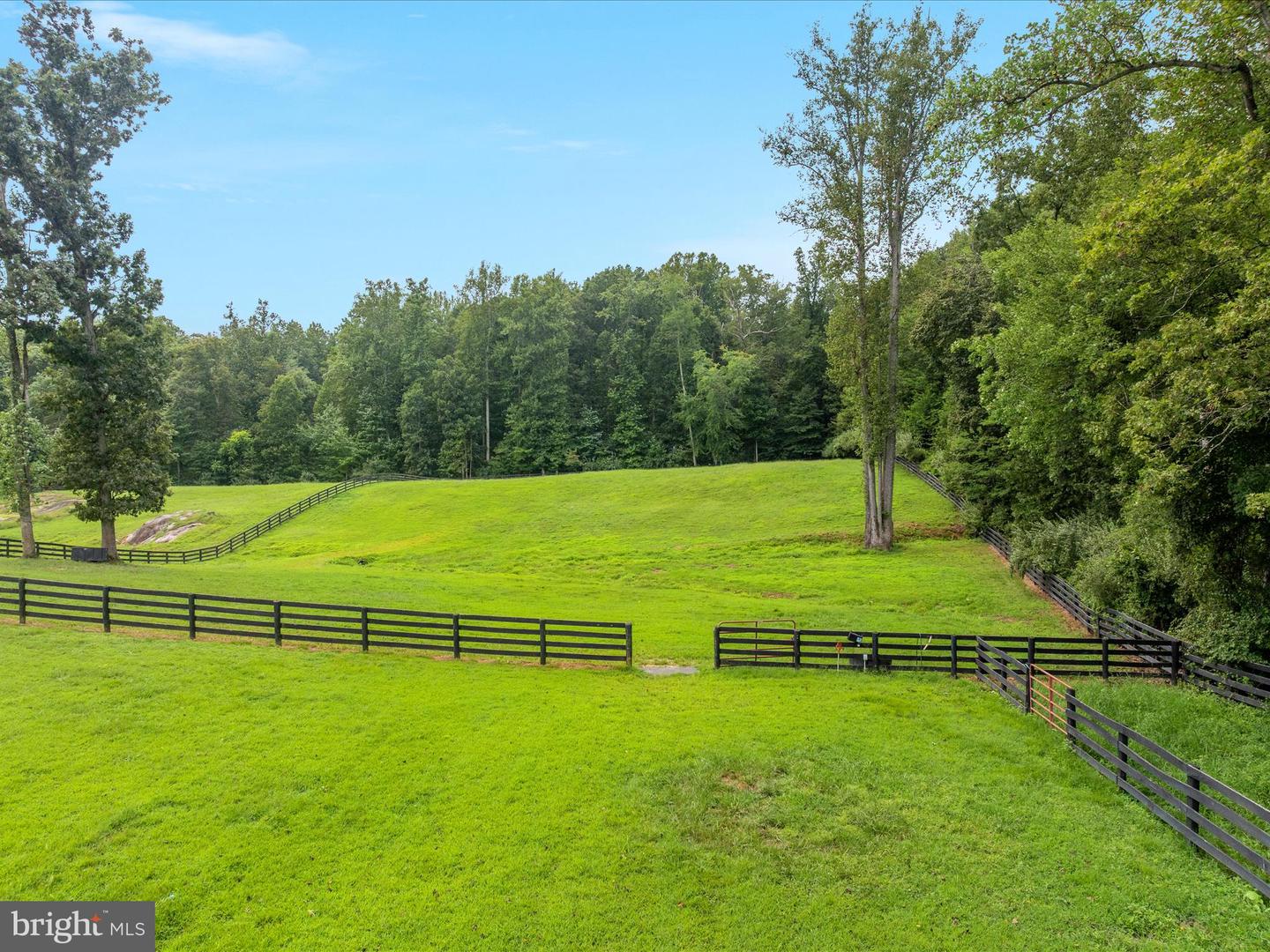48 MADDOX LN, AMISSVILLE, Virginia 20106, 4 Bedrooms Bedrooms, ,3 BathroomsBathrooms,Residential,For sale,48 MADDOX LN,VARP2002232 MLS # VARP2002232