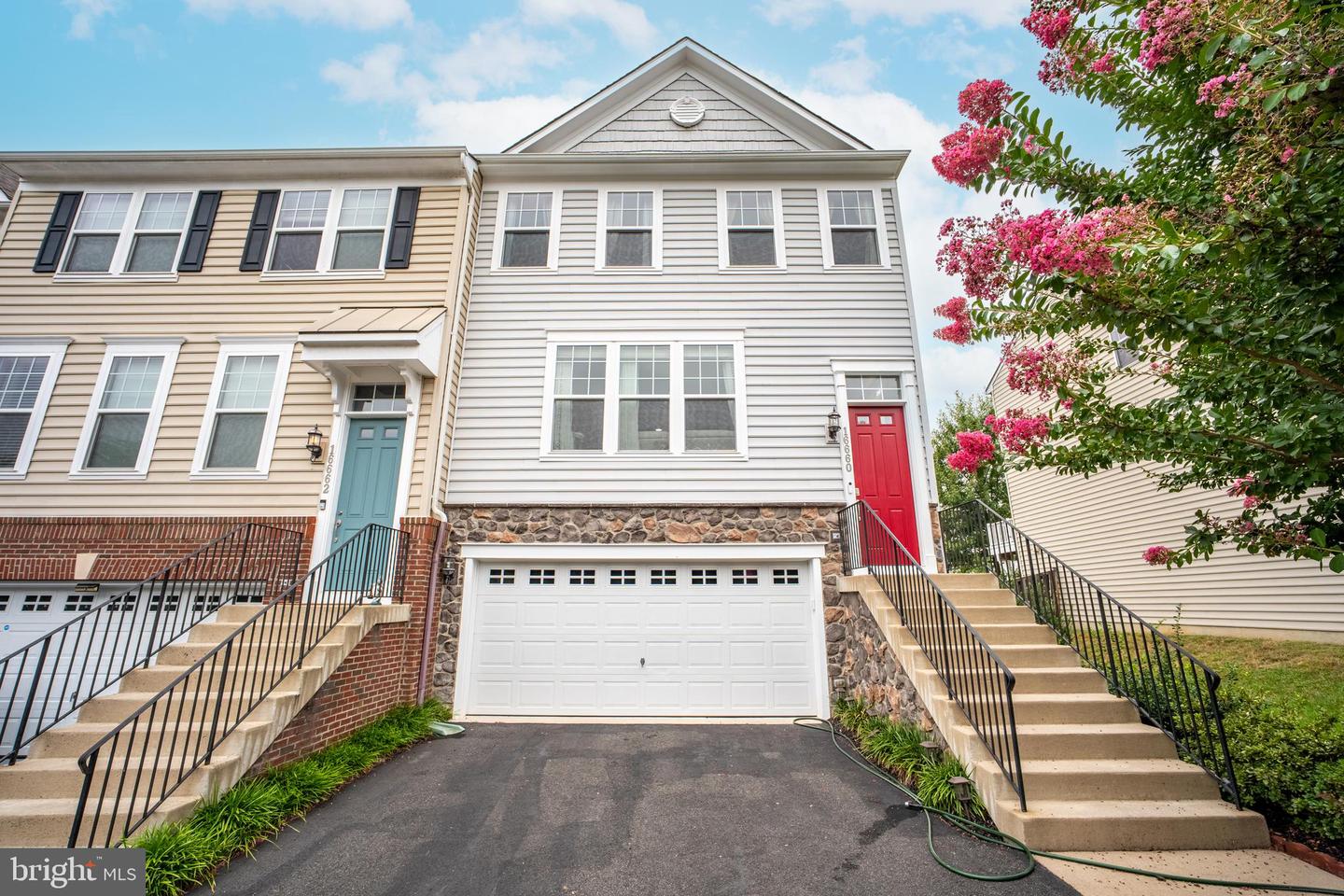 16660 BOLLING BROOK CT, WOODBRIDGE, Virginia 22191, 3 Bedrooms Bedrooms, ,3 BathroomsBathrooms,Residential,For sale,16660 BOLLING BROOK CT,VAPW2102052 MLS # VAPW2102052