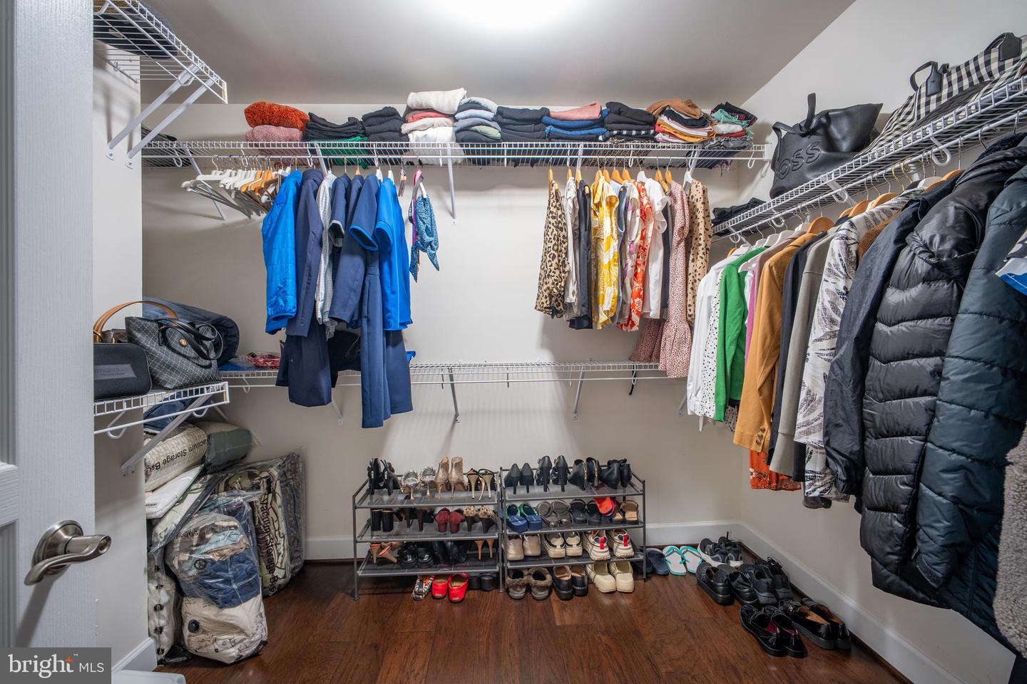 16660 BOLLING BROOK CT, WOODBRIDGE, Virginia 22191, 3 Bedrooms Bedrooms, ,3 BathroomsBathrooms,Residential,For sale,16660 BOLLING BROOK CT,VAPW2102052 MLS # VAPW2102052