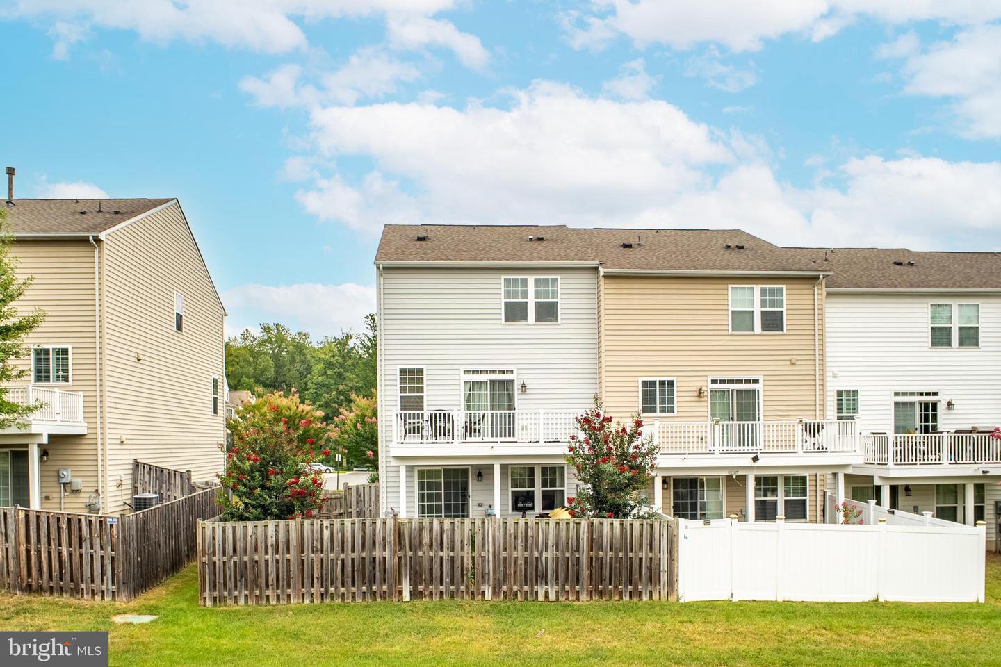 16660 BOLLING BROOK CT, WOODBRIDGE, Virginia 22191, 3 Bedrooms Bedrooms, ,3 BathroomsBathrooms,Residential,For sale,16660 BOLLING BROOK CT,VAPW2102052 MLS # VAPW2102052