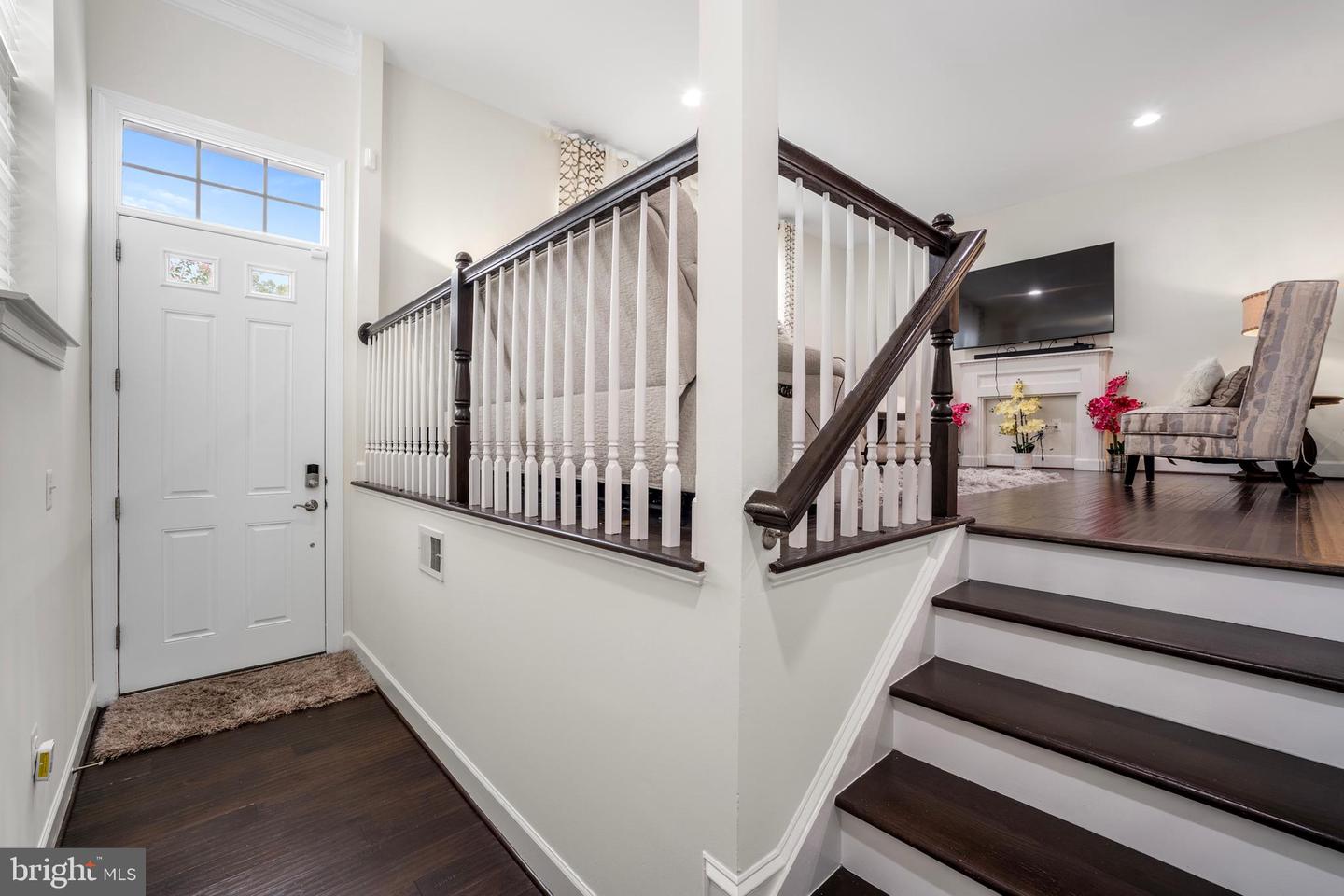 16660 BOLLING BROOK CT, WOODBRIDGE, Virginia 22191, 3 Bedrooms Bedrooms, ,3 BathroomsBathrooms,Residential,For sale,16660 BOLLING BROOK CT,VAPW2102052 MLS # VAPW2102052