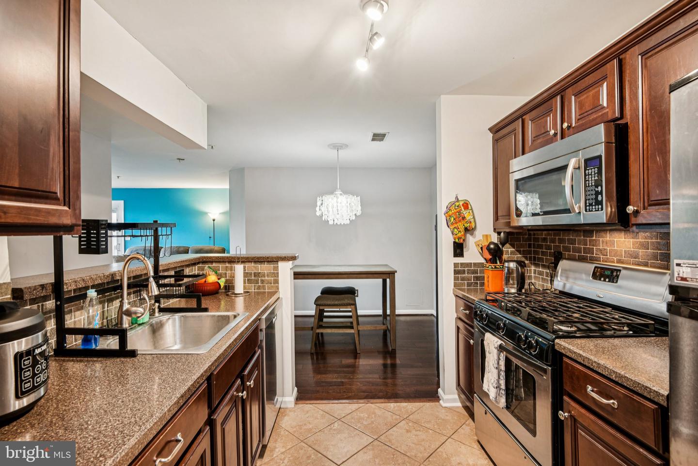 8107 LACY DR #201, MANASSAS, Virginia 20109, 2 Bedrooms Bedrooms, ,2 BathroomsBathrooms,Residential,For sale,8107 LACY DR #201,VAPW2102088 MLS # VAPW2102088