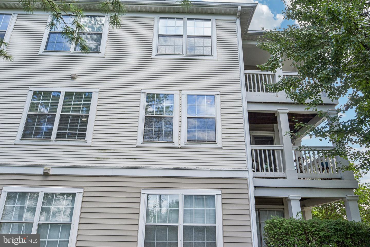 8107 LACY DR #201, MANASSAS, Virginia 20109, 2 Bedrooms Bedrooms, ,2 BathroomsBathrooms,Residential,For sale,8107 LACY DR #201,VAPW2102088 MLS # VAPW2102088