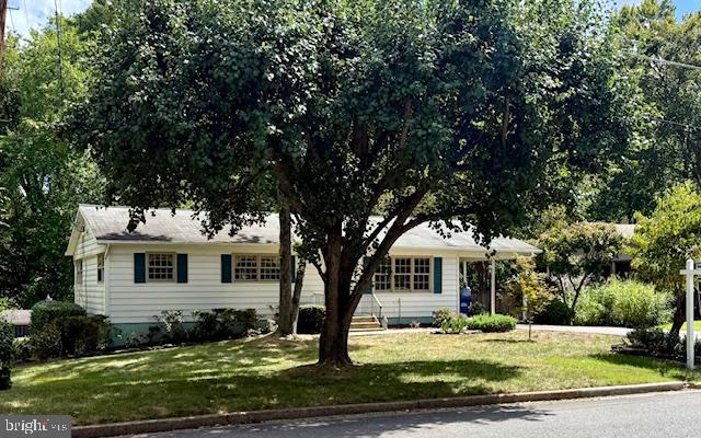 7901 CANDLEWOOD DR, ALEXANDRIA, Virginia 22306, 3 Bedrooms Bedrooms, ,2 BathroomsBathrooms,Residential,For sale,7901 CANDLEWOOD DR,VAFX2262530 MLS # VAFX2262530