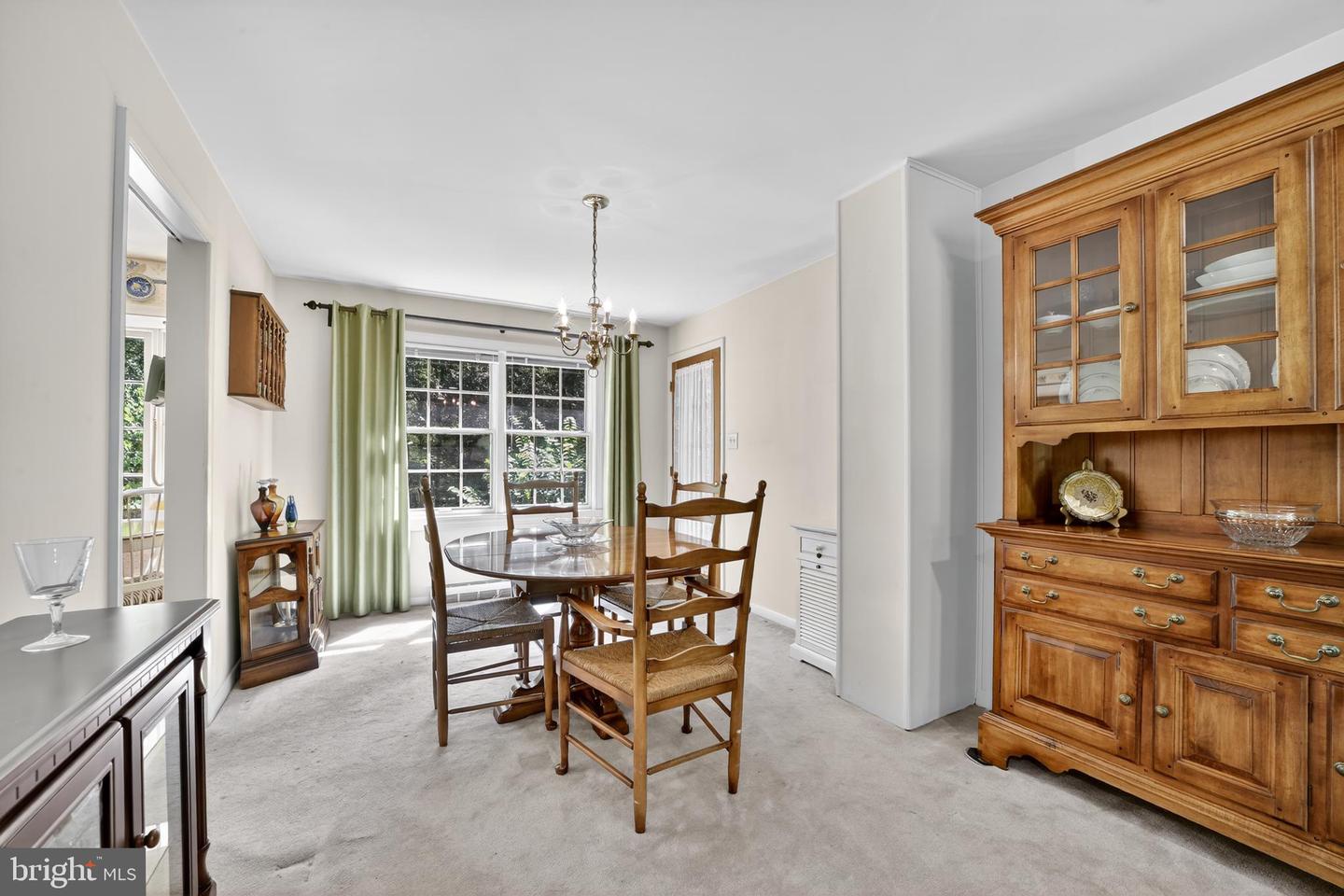 7901 CANDLEWOOD DR, ALEXANDRIA, Virginia 22306, 3 Bedrooms Bedrooms, ,2 BathroomsBathrooms,Residential,For sale,7901 CANDLEWOOD DR,VAFX2262530 MLS # VAFX2262530