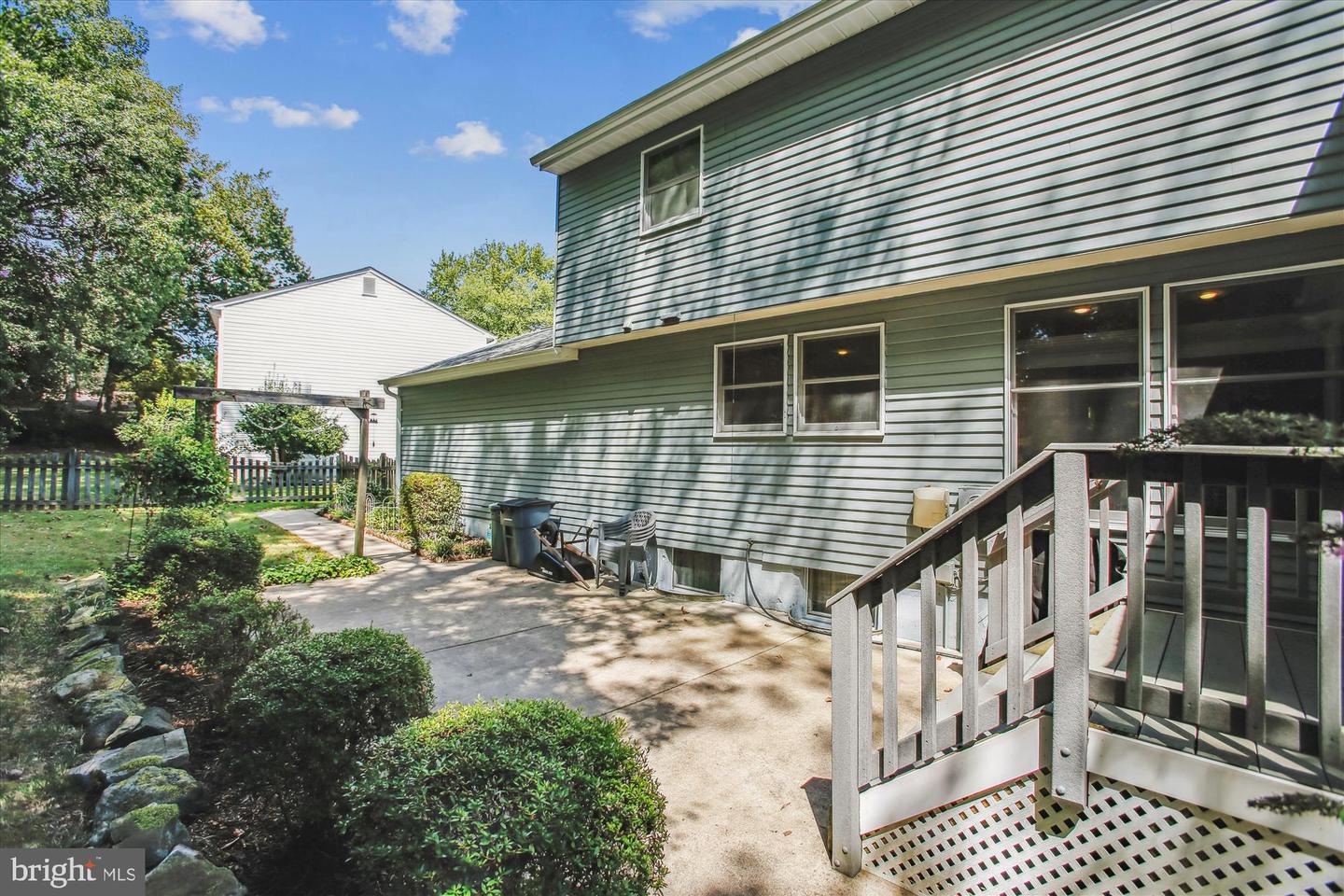 15304 IRIS LN, DUMFRIES, Virginia 22025, 5 Bedrooms Bedrooms, ,2 BathroomsBathrooms,Residential,For sale,15304 IRIS LN,VAPW2102132 MLS # VAPW2102132