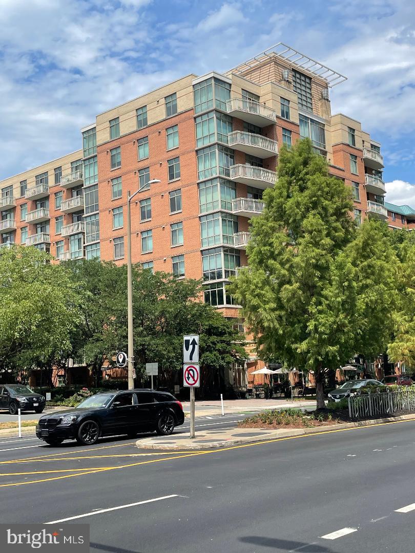 1000 N RANDOLPH ST #104, ARLINGTON, Virginia 22201, 1 Bedroom Bedrooms, ,1 BathroomBathrooms,Residential,For sale,1000 N RANDOLPH ST #104,VAAR2062558 MLS # VAAR2062558