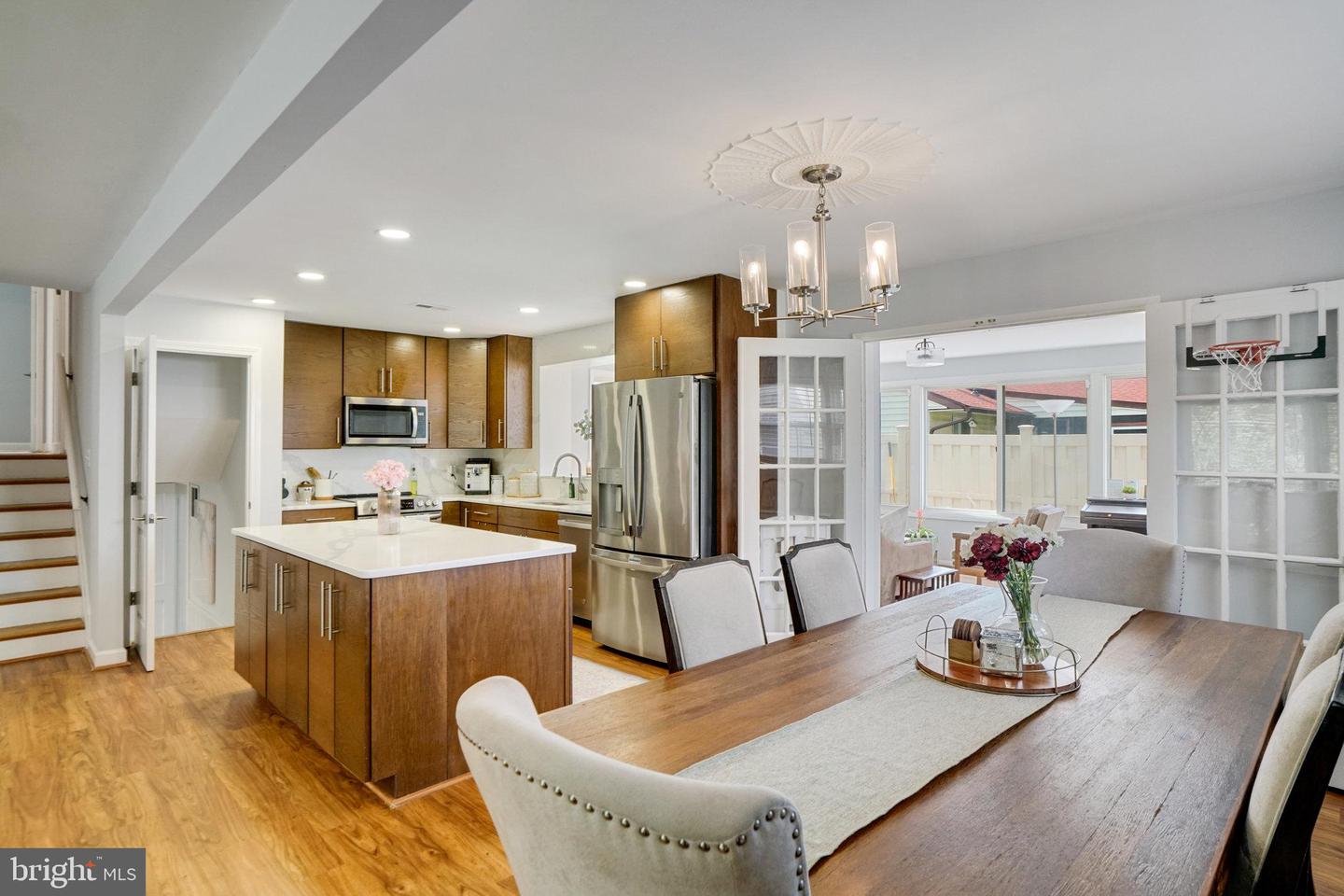 5904 ATTEENTEE RD, SPRINGFIELD, Virginia 22150, 4 Bedrooms Bedrooms, ,3 BathroomsBathrooms,Residential,For sale,5904 ATTEENTEE RD,VAFX2262654 MLS # VAFX2262654