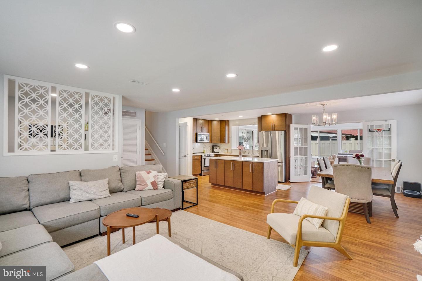 5904 ATTEENTEE RD, SPRINGFIELD, Virginia 22150, 4 Bedrooms Bedrooms, ,3 BathroomsBathrooms,Residential,For sale,5904 ATTEENTEE RD,VAFX2262654 MLS # VAFX2262654