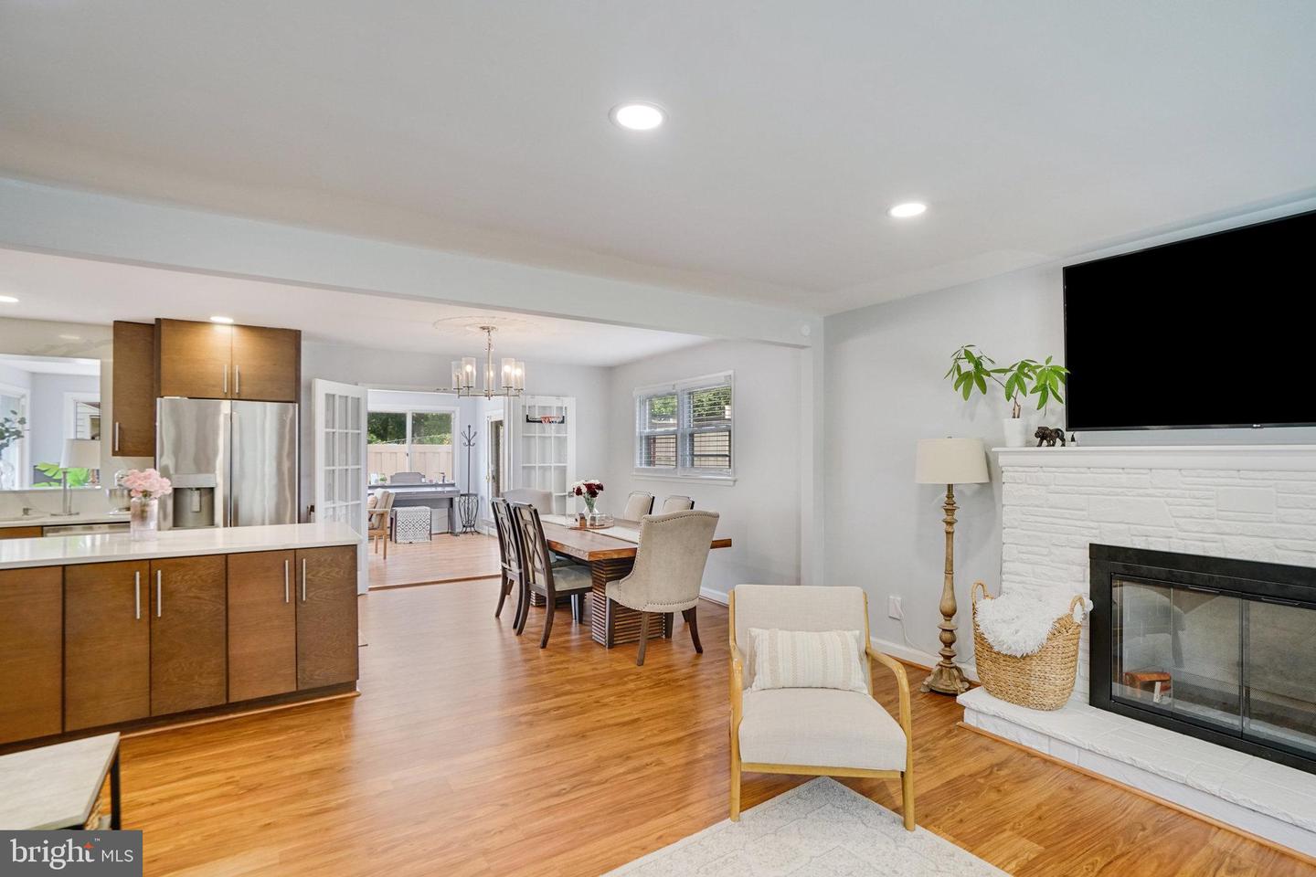 5904 ATTEENTEE RD, SPRINGFIELD, Virginia 22150, 4 Bedrooms Bedrooms, ,3 BathroomsBathrooms,Residential,For sale,5904 ATTEENTEE RD,VAFX2262654 MLS # VAFX2262654