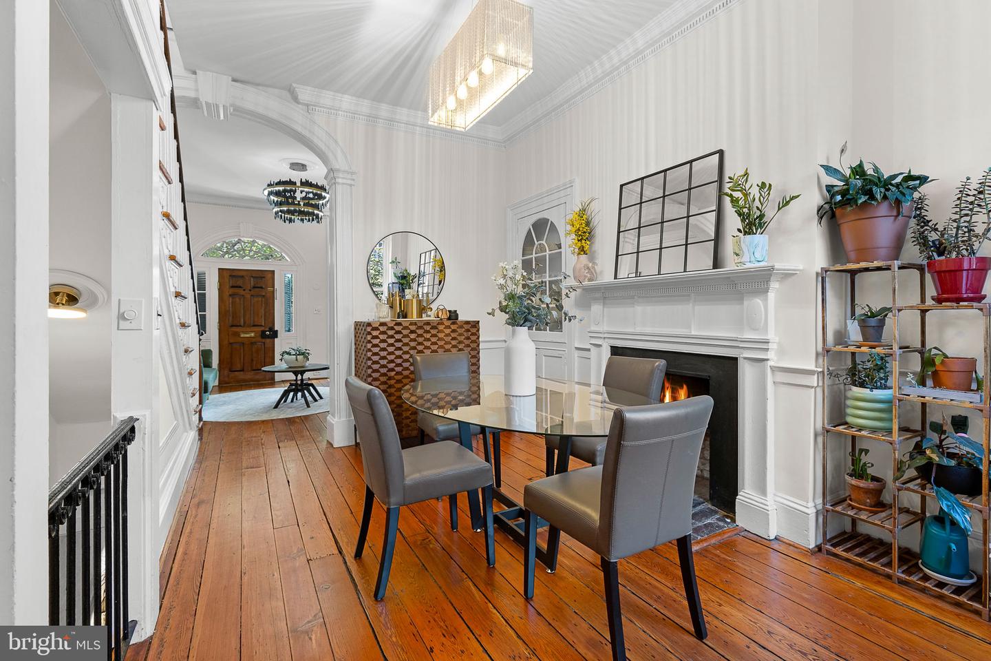 123 DUKE ST, ALEXANDRIA, Virginia 22314, 3 Bedrooms Bedrooms, 12 Rooms Rooms,2 BathroomsBathrooms,Residential,For sale,123 DUKE ST,VAAX2048842 MLS # VAAX2048842