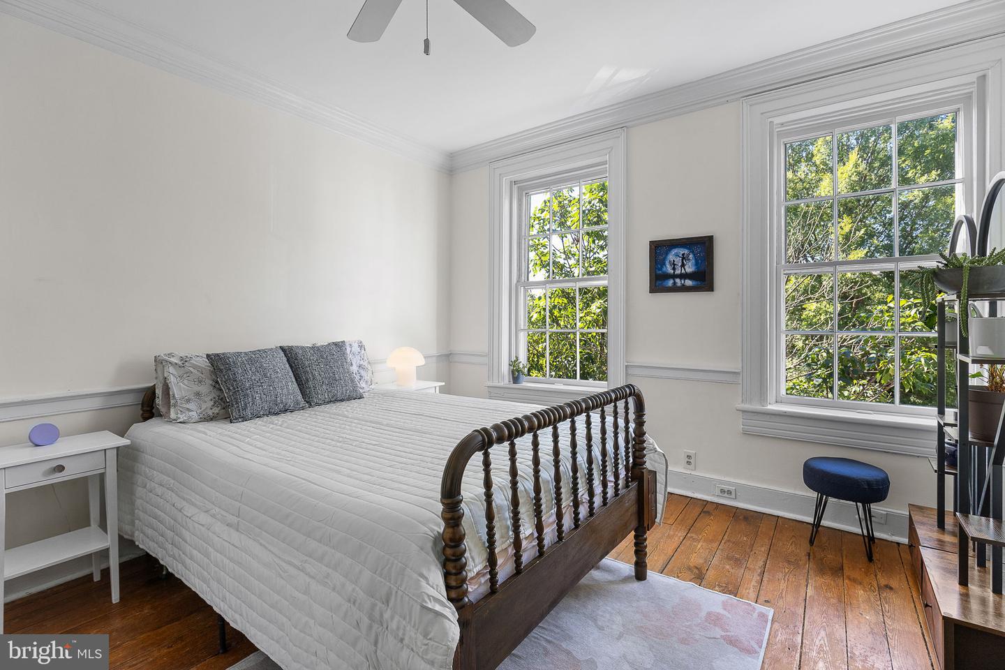 123 DUKE ST, ALEXANDRIA, Virginia 22314, 3 Bedrooms Bedrooms, 12 Rooms Rooms,2 BathroomsBathrooms,Residential,For sale,123 DUKE ST,VAAX2048842 MLS # VAAX2048842