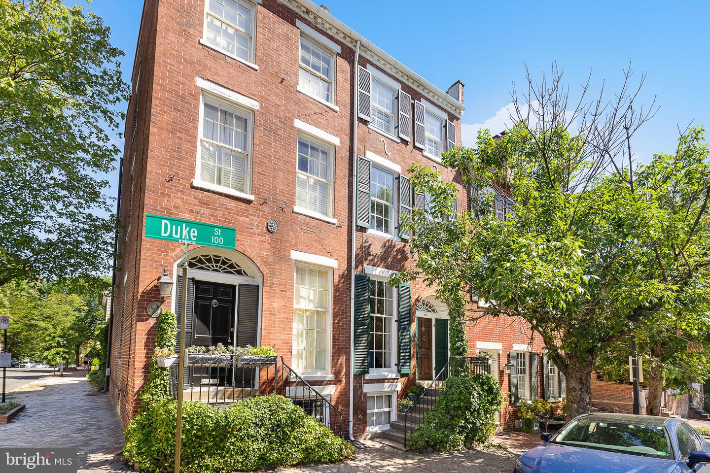 123 DUKE ST, ALEXANDRIA, Virginia 22314, 3 Bedrooms Bedrooms, 12 Rooms Rooms,2 BathroomsBathrooms,Residential,For sale,123 DUKE ST,VAAX2048842 MLS # VAAX2048842