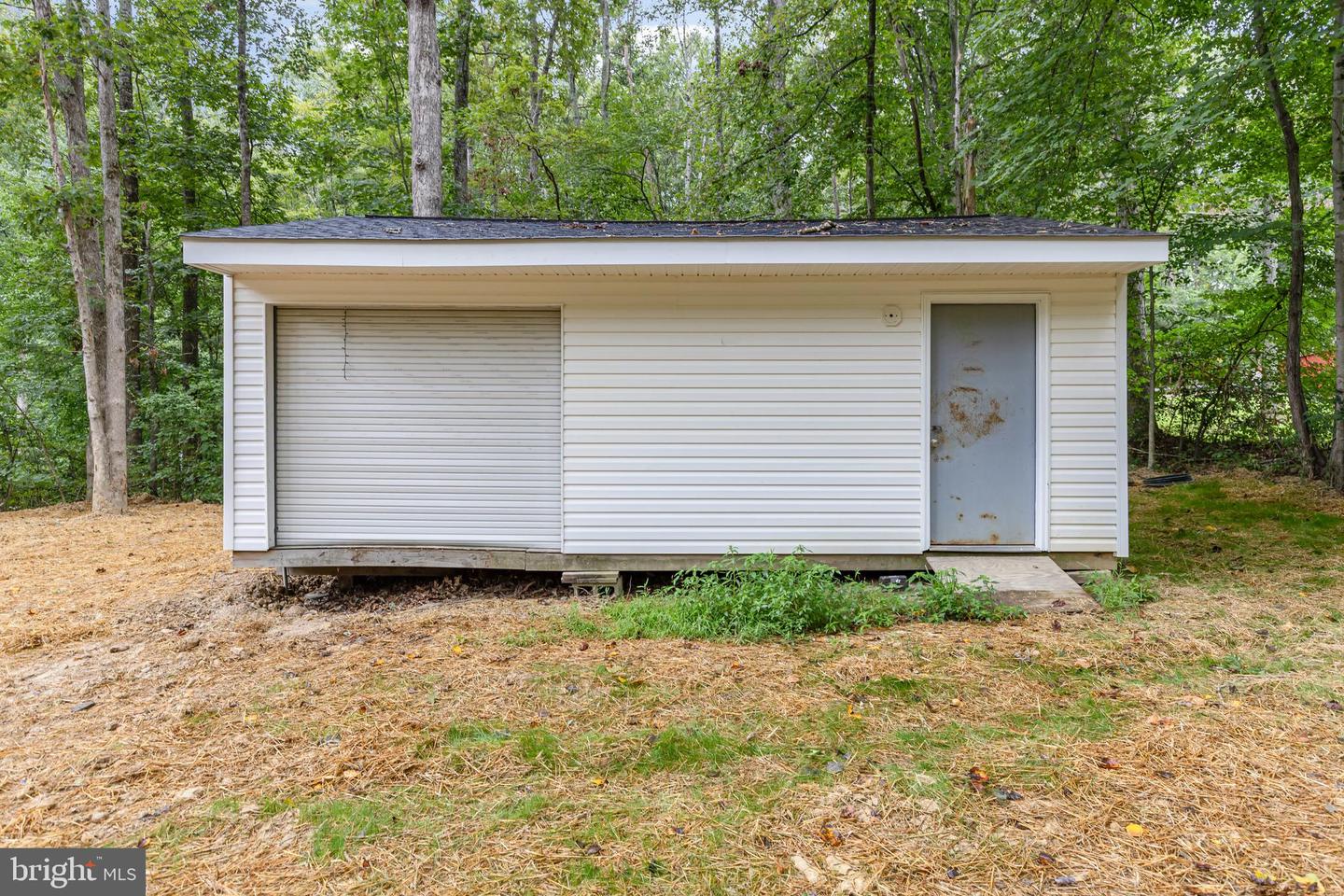 123 HOLLY DR, STAFFORD, Virginia 22556, 4 Rooms Rooms,1 BathroomBathrooms,Residential,For sale,123 HOLLY DR,VAST2042040 MLS # VAST2042040