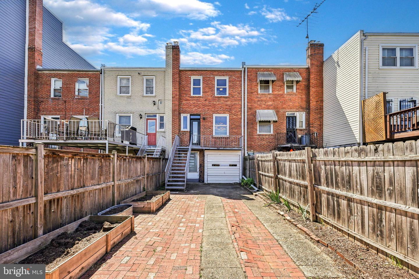 2008 C ST NE, WASHINGTON, District Of Columbia 20002, 3 Bedrooms Bedrooms, ,1 BathroomBathrooms,Residential,For sale,2008 C ST NE,DCDC2216356 MLS # DCDC2216356