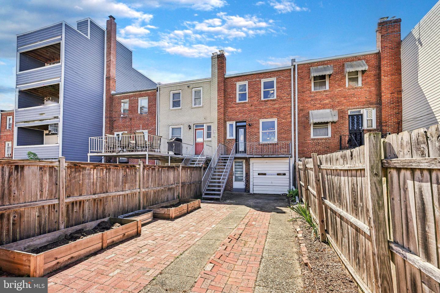 2008 C ST NE, WASHINGTON, District Of Columbia 20002, 3 Bedrooms Bedrooms, ,1 BathroomBathrooms,Residential,For sale,2008 C ST NE,DCDC2216356 MLS # DCDC2216356