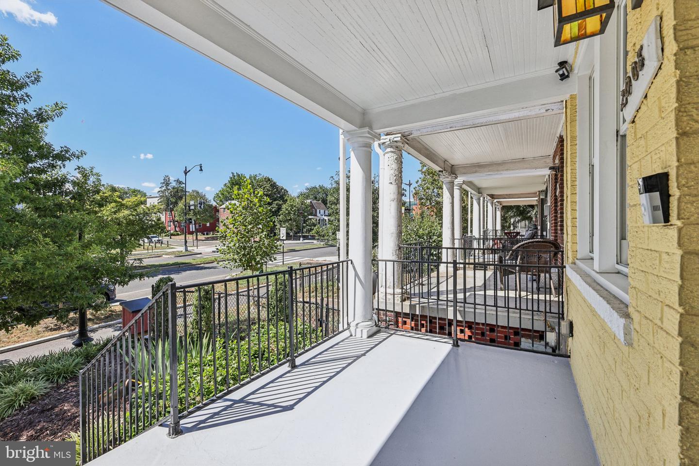 2008 C ST NE, WASHINGTON, District Of Columbia 20002, 3 Bedrooms Bedrooms, ,1 BathroomBathrooms,Residential,For sale,2008 C ST NE,DCDC2216356 MLS # DCDC2216356
