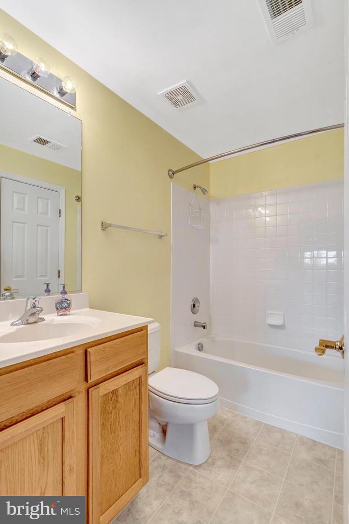 3636 OSBORNE DR, WARRENTON, Virginia 20187, 3 Bedrooms Bedrooms, ,3 BathroomsBathrooms,Residential,For sale,3636 OSBORNE DR,VAFQ2018008 MLS # VAFQ2018008