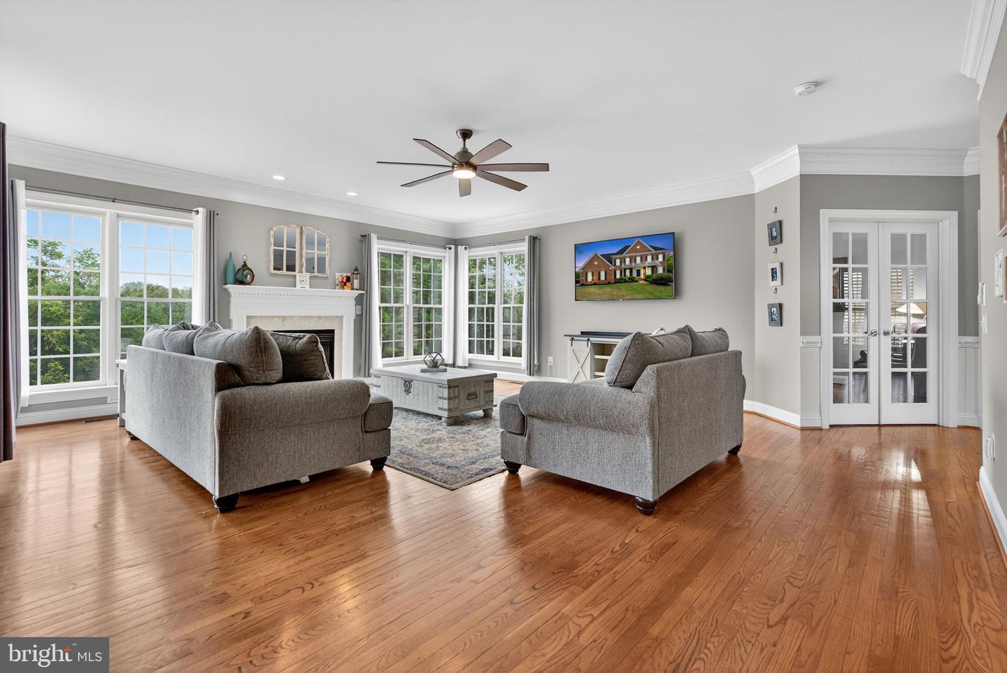 13630 CHESTNUT RIDGE CT, HAYMARKET, Virginia 20169, 5 Bedrooms Bedrooms, ,4 BathroomsBathrooms,Residential,For sale,13630 CHESTNUT RIDGE CT,VAPW2102286 MLS # VAPW2102286