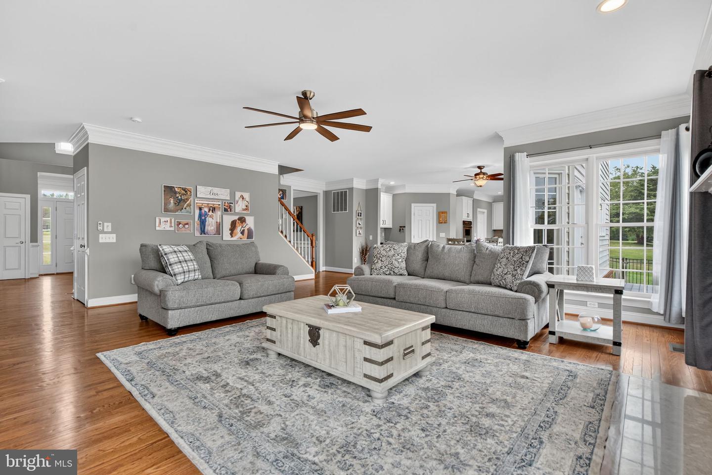 13630 CHESTNUT RIDGE CT, HAYMARKET, Virginia 20169, 5 Bedrooms Bedrooms, ,4 BathroomsBathrooms,Residential,For sale,13630 CHESTNUT RIDGE CT,VAPW2102286 MLS # VAPW2102286