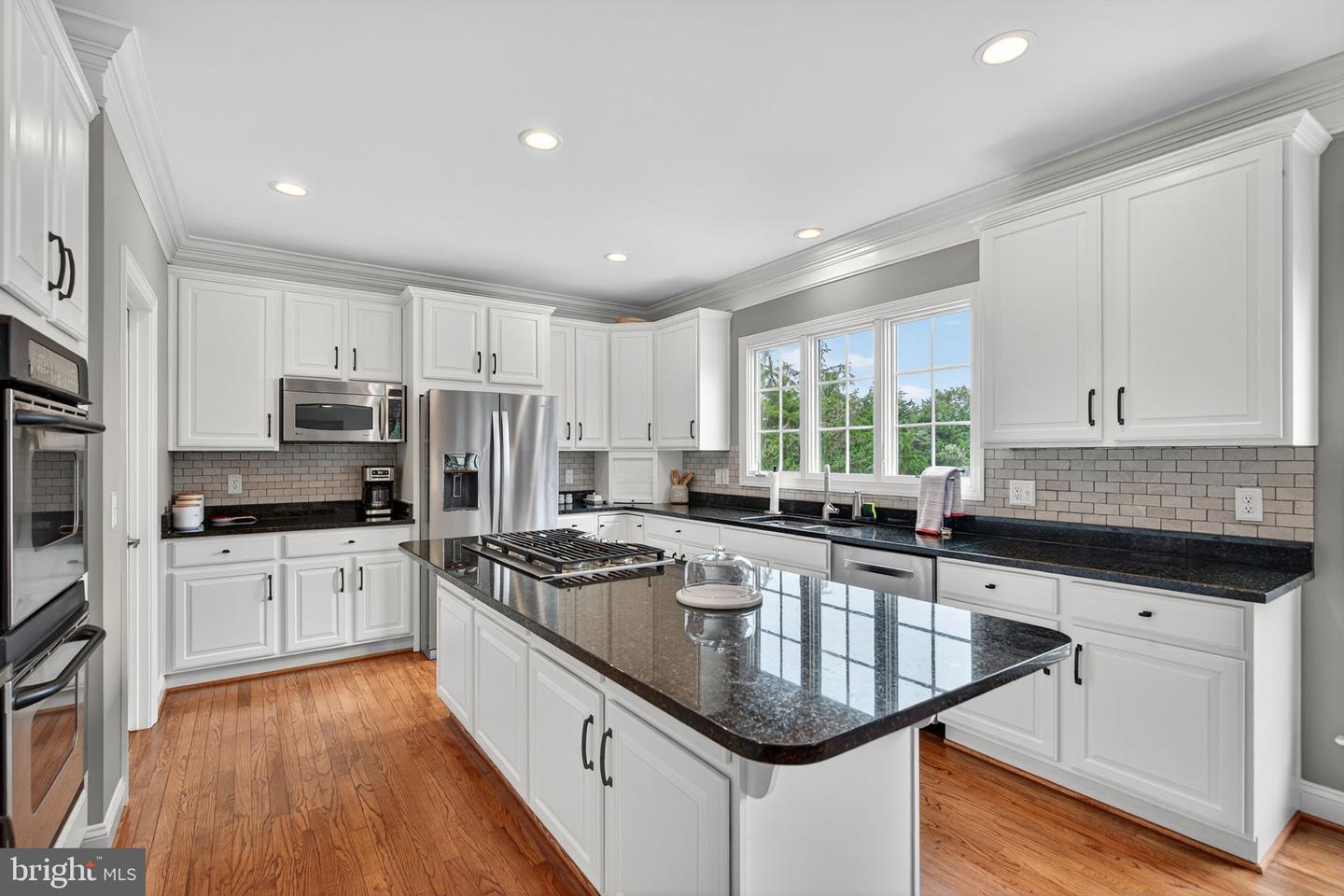 13630 CHESTNUT RIDGE CT, HAYMARKET, Virginia 20169, 5 Bedrooms Bedrooms, ,4 BathroomsBathrooms,Residential,For sale,13630 CHESTNUT RIDGE CT,VAPW2102286 MLS # VAPW2102286