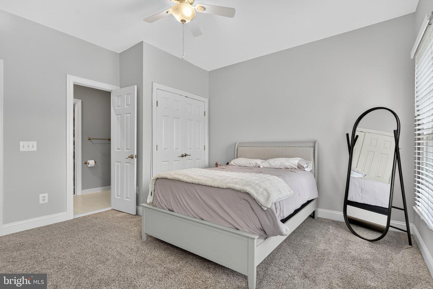 13630 CHESTNUT RIDGE CT, HAYMARKET, Virginia 20169, 5 Bedrooms Bedrooms, ,4 BathroomsBathrooms,Residential,For sale,13630 CHESTNUT RIDGE CT,VAPW2102286 MLS # VAPW2102286