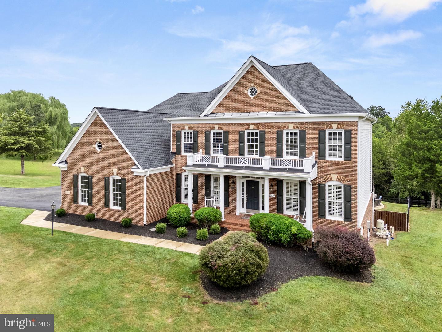 13630 CHESTNUT RIDGE CT, HAYMARKET, Virginia 20169, 5 Bedrooms Bedrooms, ,4 BathroomsBathrooms,Residential,For sale,13630 CHESTNUT RIDGE CT,VAPW2102286 MLS # VAPW2102286