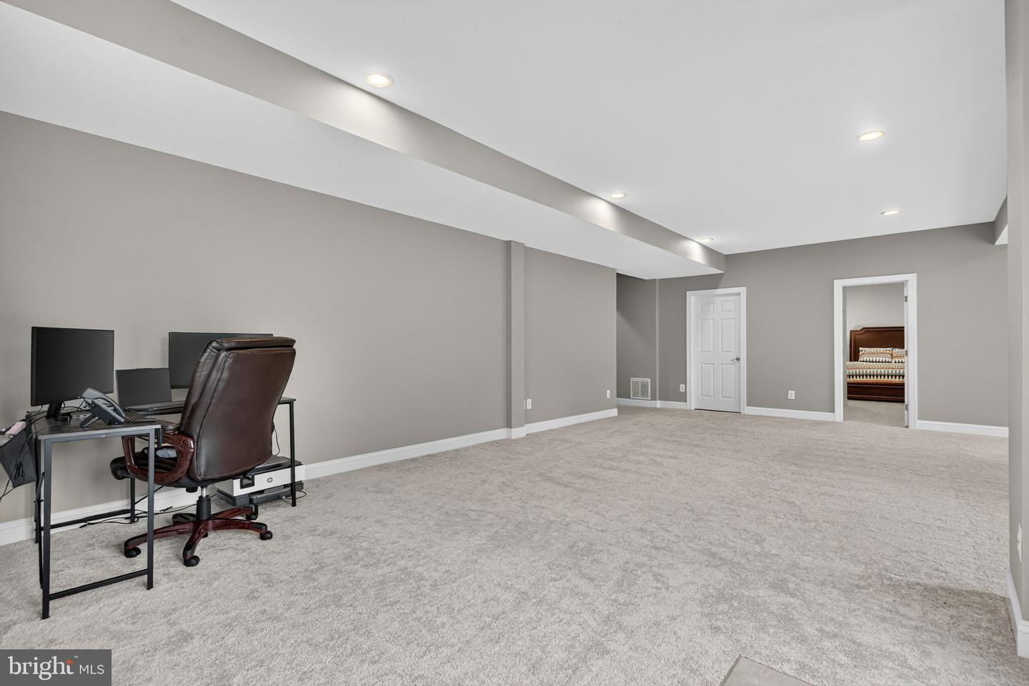 13630 CHESTNUT RIDGE CT, HAYMARKET, Virginia 20169, 5 Bedrooms Bedrooms, ,4 BathroomsBathrooms,Residential,For sale,13630 CHESTNUT RIDGE CT,VAPW2102286 MLS # VAPW2102286
