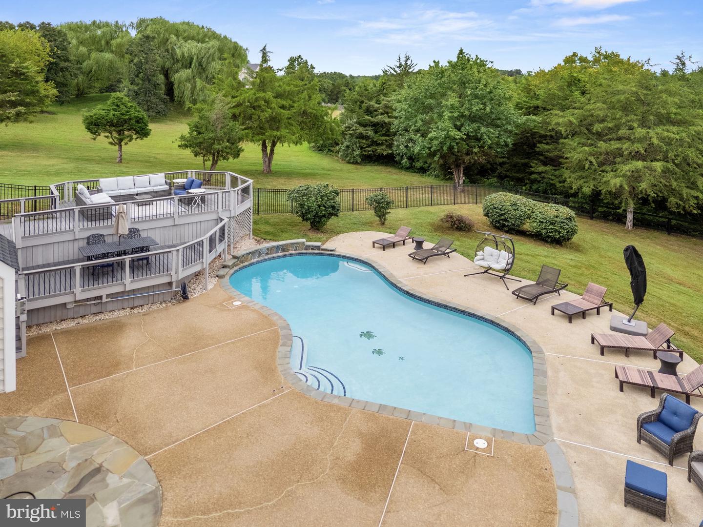 13630 CHESTNUT RIDGE CT, HAYMARKET, Virginia 20169, 5 Bedrooms Bedrooms, ,4 BathroomsBathrooms,Residential,For sale,13630 CHESTNUT RIDGE CT,VAPW2102286 MLS # VAPW2102286