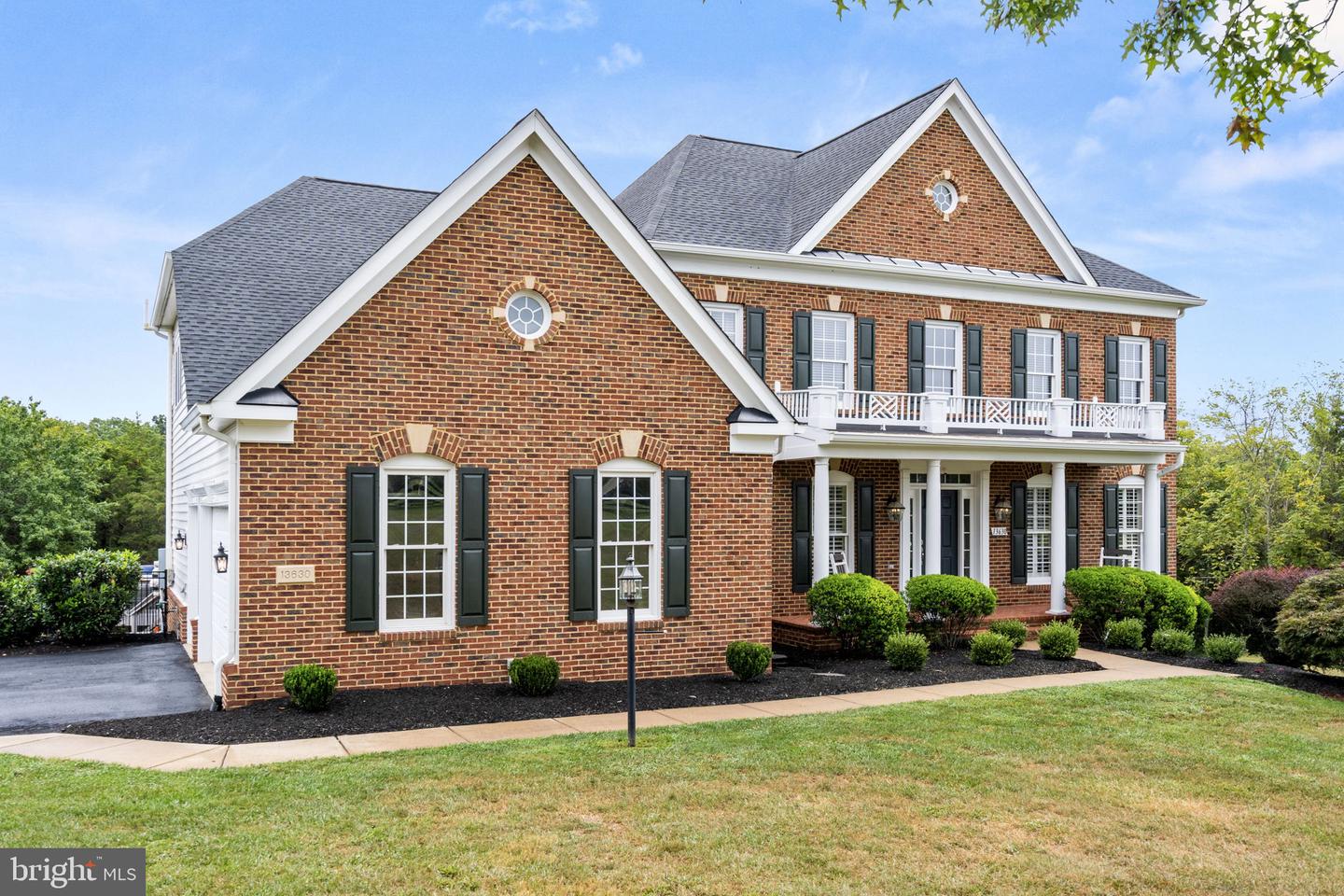 13630 CHESTNUT RIDGE CT, HAYMARKET, Virginia 20169, 5 Bedrooms Bedrooms, ,4 BathroomsBathrooms,Residential,For sale,13630 CHESTNUT RIDGE CT,VAPW2102286 MLS # VAPW2102286