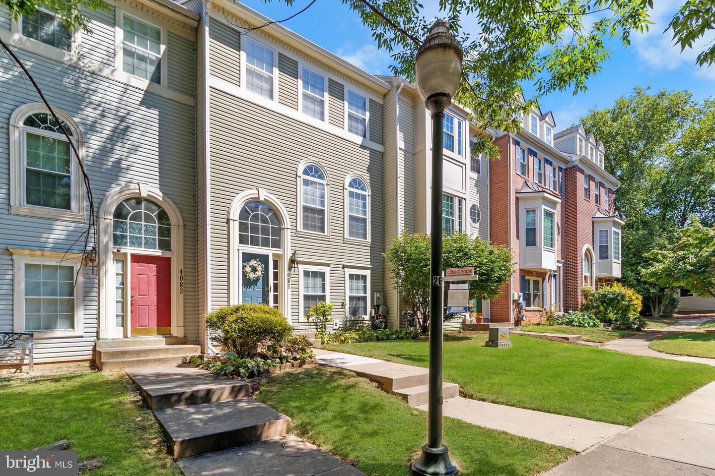 4081 FOUNTAINSIDE LN, FAIRFAX, Virginia 22030, 3 Bedrooms Bedrooms, ,2 BathroomsBathrooms,Residential,For sale,4081 FOUNTAINSIDE LN,VAFX2262922 MLS # VAFX2262922