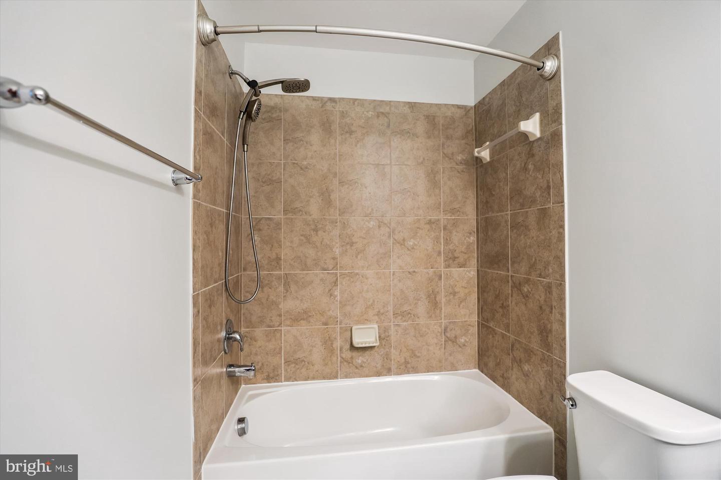44075 PEIROSA TER, CHANTILLY, Virginia 20152, 3 Bedrooms Bedrooms, ,2 BathroomsBathrooms,Residential,For sale,44075 PEIROSA TER,VALO2105202 MLS # VALO2105202