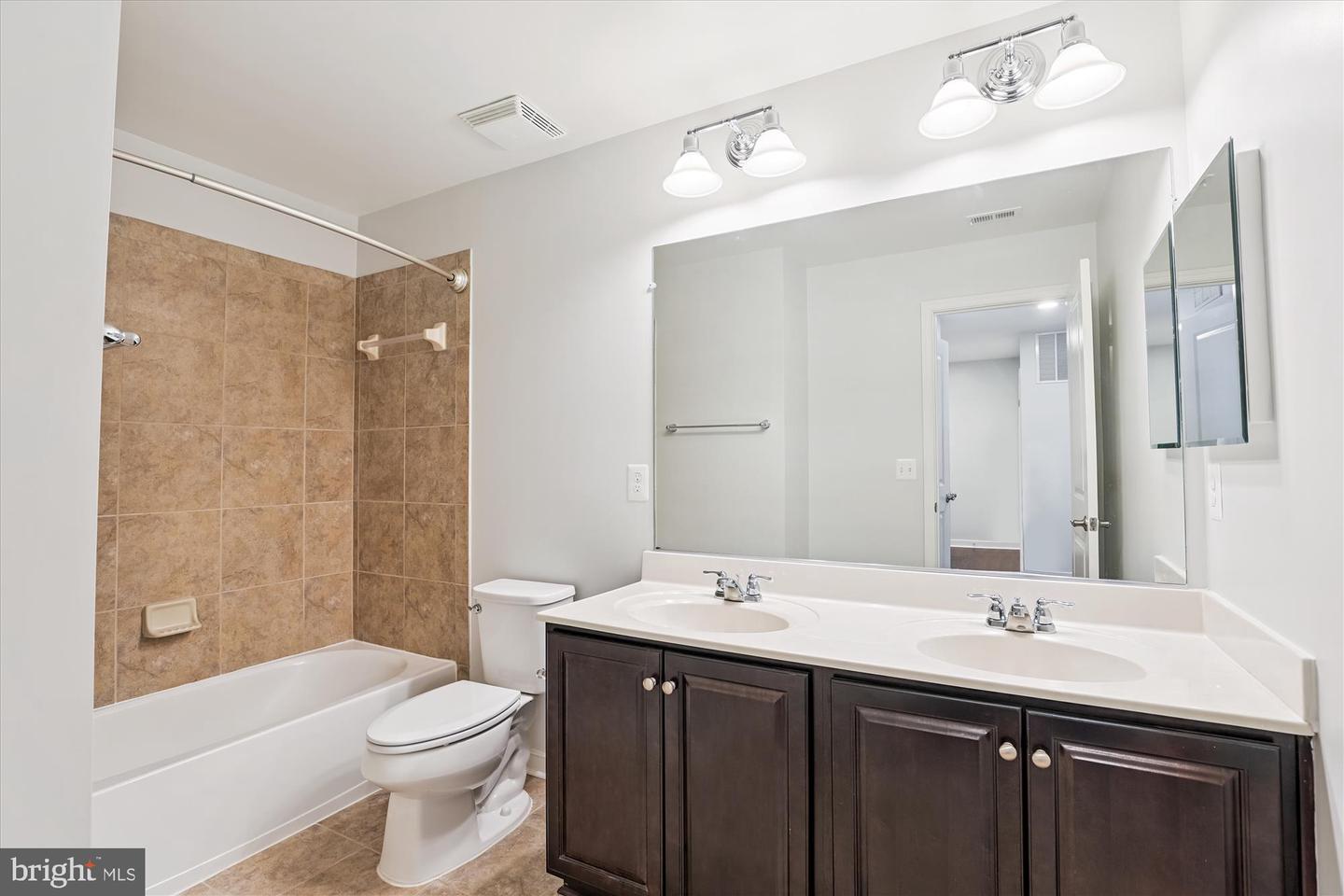 44075 PEIROSA TER, CHANTILLY, Virginia 20152, 3 Bedrooms Bedrooms, ,2 BathroomsBathrooms,Residential,For sale,44075 PEIROSA TER,VALO2105202 MLS # VALO2105202