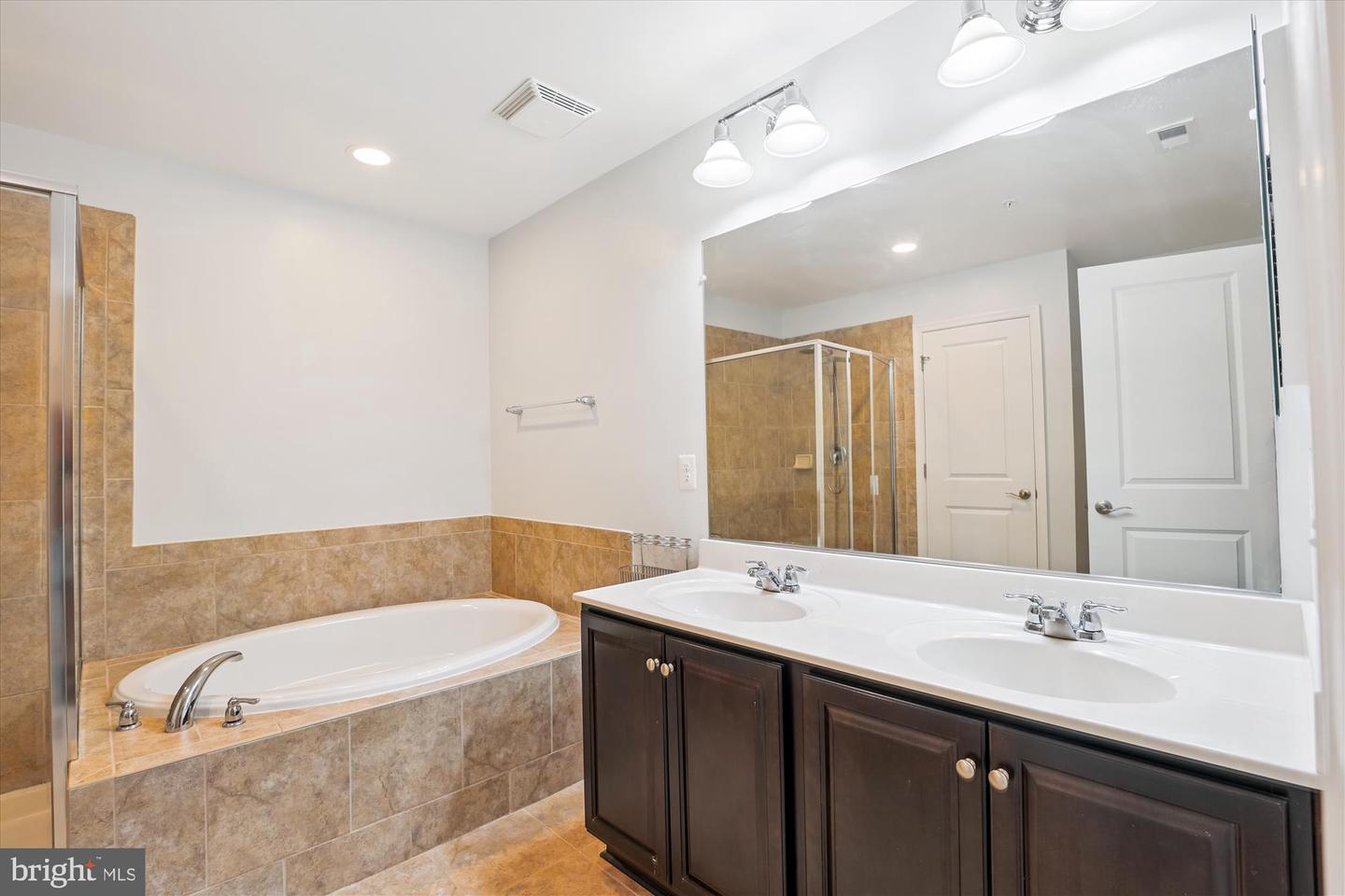 44075 PEIROSA TER, CHANTILLY, Virginia 20152, 3 Bedrooms Bedrooms, ,2 BathroomsBathrooms,Residential,For sale,44075 PEIROSA TER,VALO2105202 MLS # VALO2105202