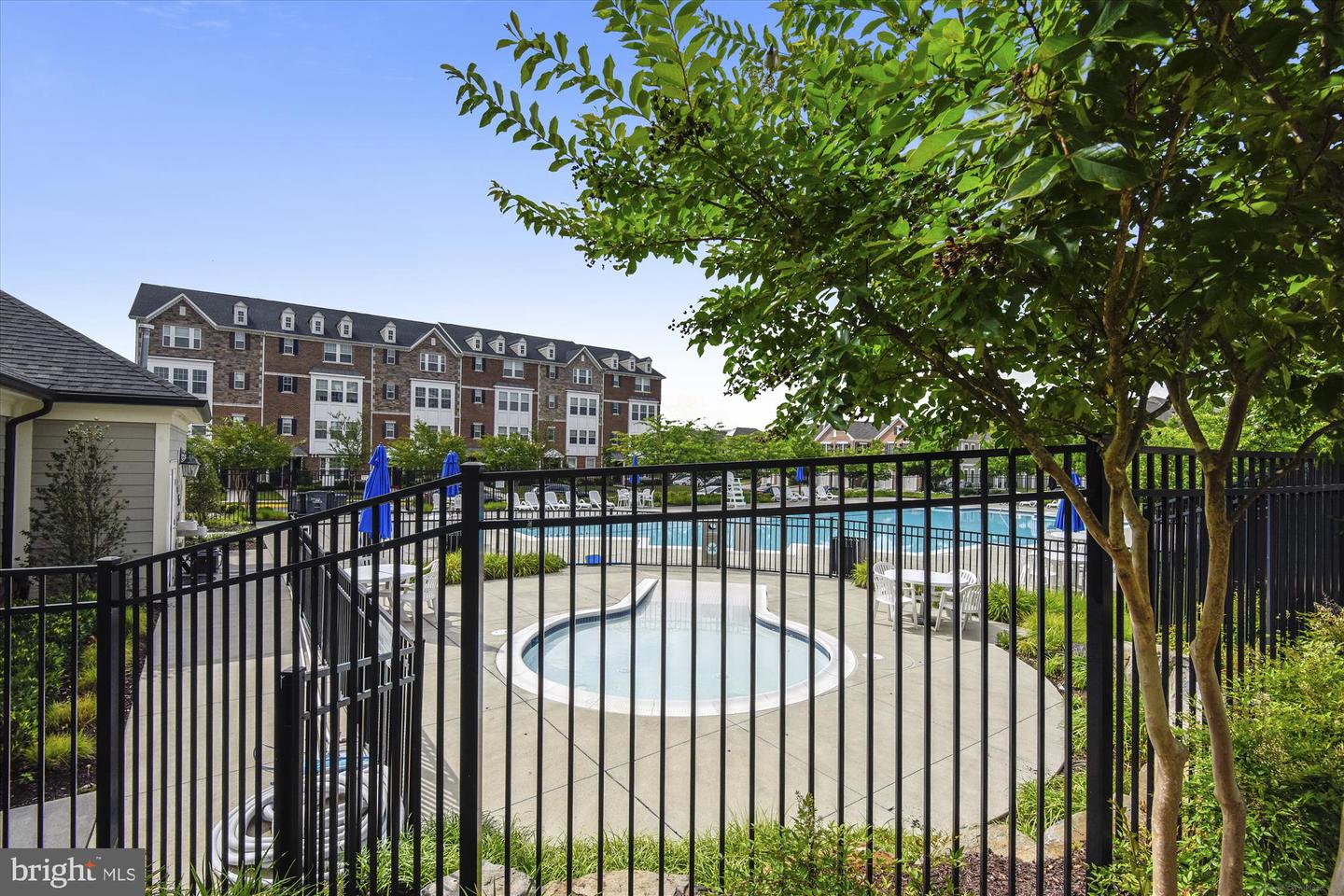44075 PEIROSA TER, CHANTILLY, Virginia 20152, 3 Bedrooms Bedrooms, ,2 BathroomsBathrooms,Residential,For sale,44075 PEIROSA TER,VALO2105202 MLS # VALO2105202