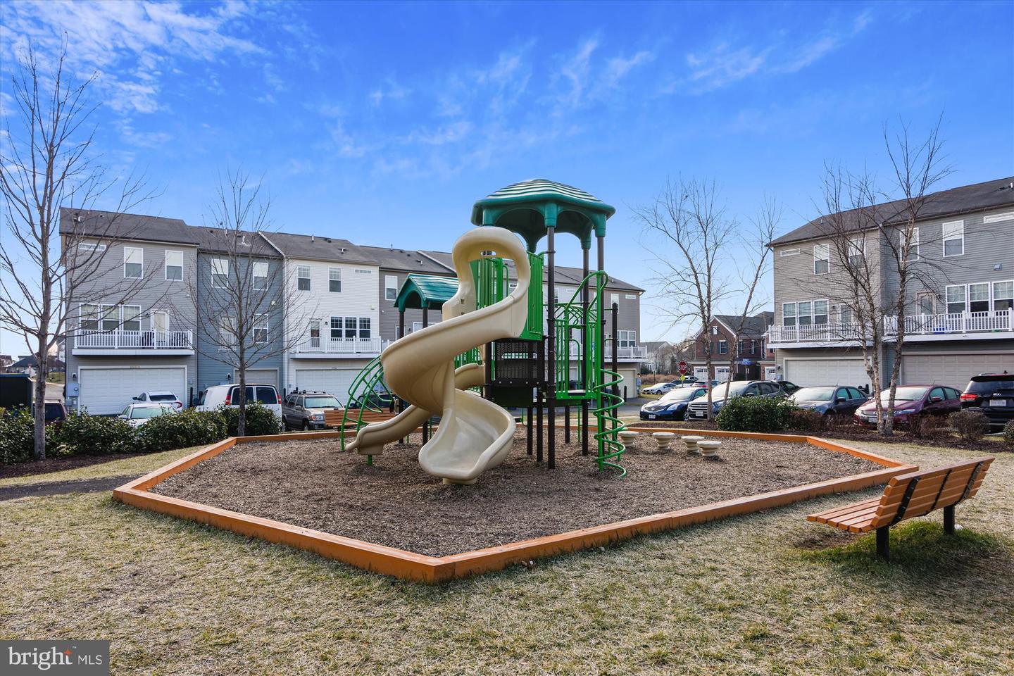 44075 PEIROSA TER, CHANTILLY, Virginia 20152, 3 Bedrooms Bedrooms, ,2 BathroomsBathrooms,Residential,For sale,44075 PEIROSA TER,VALO2105202 MLS # VALO2105202