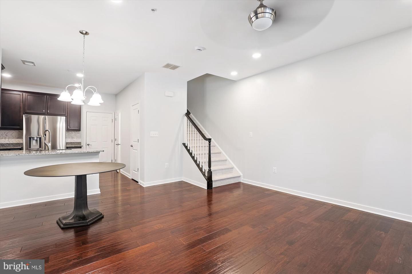 44075 PEIROSA TER, CHANTILLY, Virginia 20152, 3 Bedrooms Bedrooms, ,2 BathroomsBathrooms,Residential,For sale,44075 PEIROSA TER,VALO2105202 MLS # VALO2105202