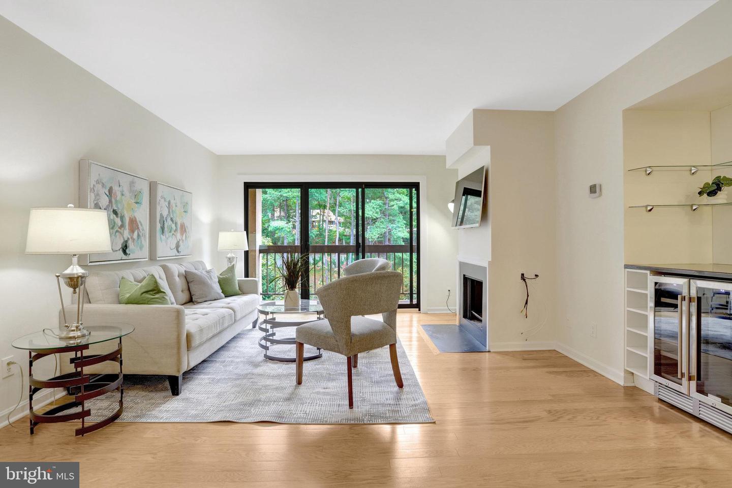 803 N HOWARD ST #456, ALEXANDRIA, Virginia 22304, 2 Bedrooms Bedrooms, ,2 BathroomsBathrooms,Residential,For sale,803 N HOWARD ST #456,VAAX2048910 MLS # VAAX2048910