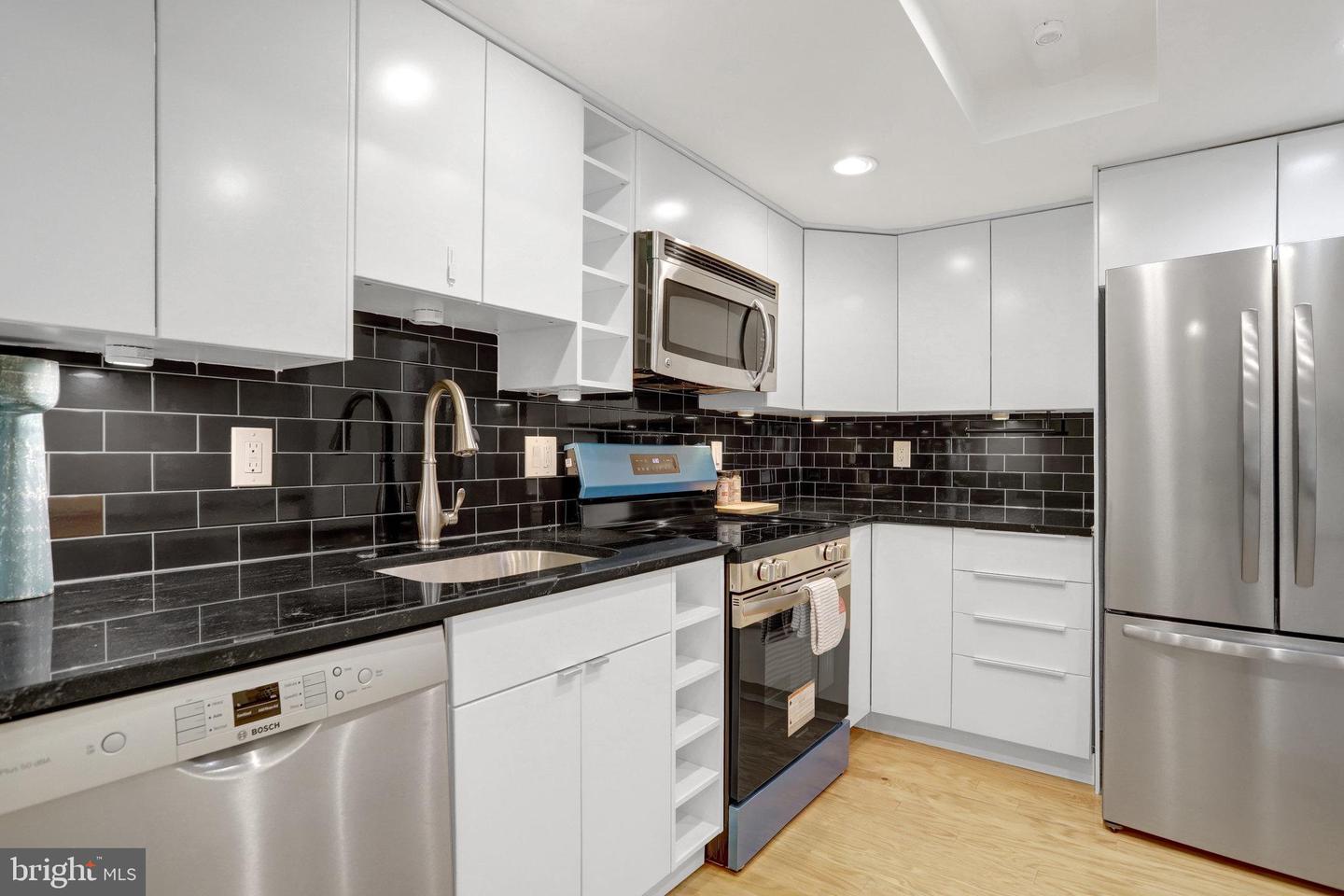 803 N HOWARD ST #456, ALEXANDRIA, Virginia 22304, 2 Bedrooms Bedrooms, ,2 BathroomsBathrooms,Residential,For sale,803 N HOWARD ST #456,VAAX2048910 MLS # VAAX2048910