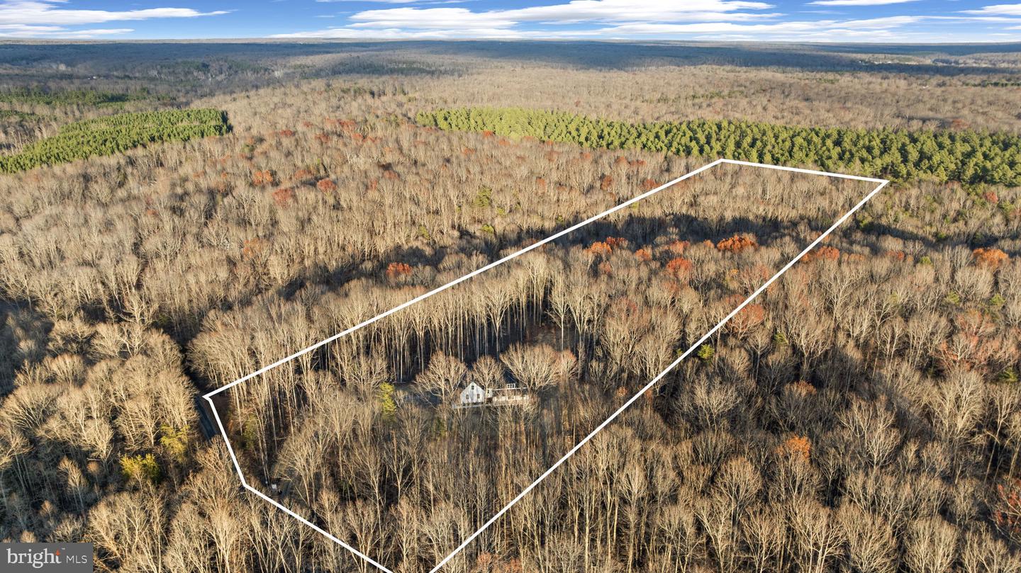 20373 BEAVER CREEK CT, LIGNUM, Virginia 22726, 4 Bedrooms Bedrooms, ,4 BathroomsBathrooms,Residential,For sale,20373 BEAVER CREEK CT,VACU2011404 MLS # VACU2011404