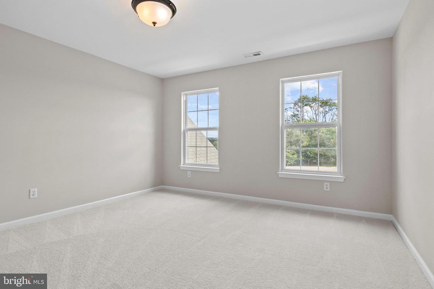 11571 MICA PL, LOVETTSVILLE, Virginia 20180, 4 Bedrooms Bedrooms, ,5 BathroomsBathrooms,Residential,For sale,11571 MICA PL,VALO2105232 MLS # VALO2105232