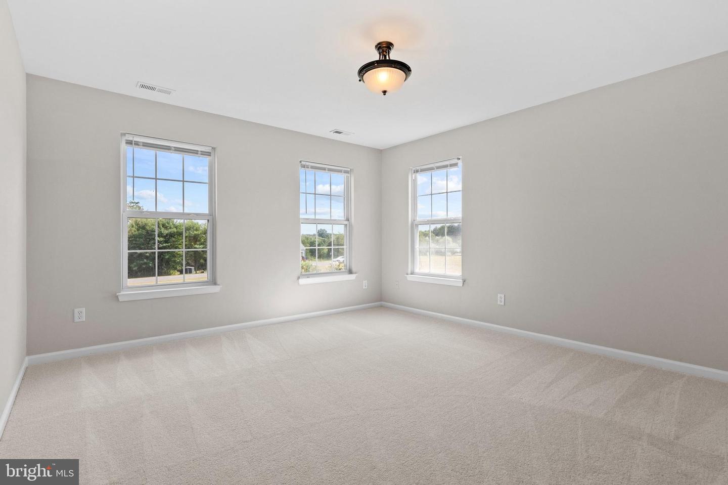11571 MICA PL, LOVETTSVILLE, Virginia 20180, 4 Bedrooms Bedrooms, ,5 BathroomsBathrooms,Residential,For sale,11571 MICA PL,VALO2105232 MLS # VALO2105232